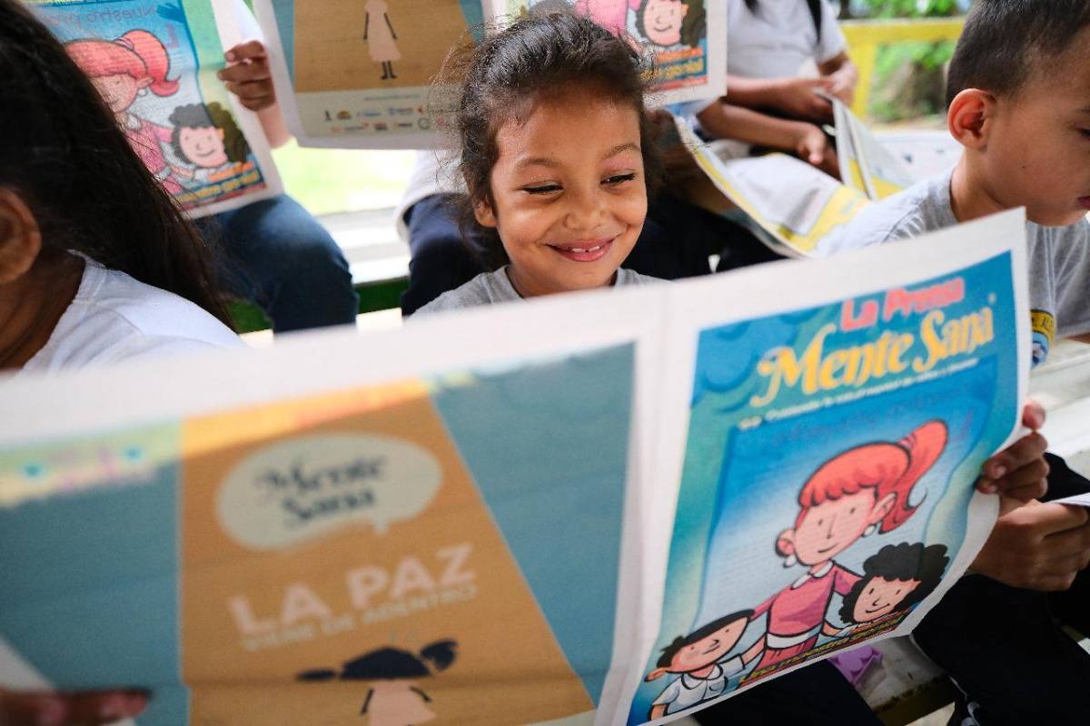 Fascículos de Mente Sana llegan a estudiantes del sector Calpules