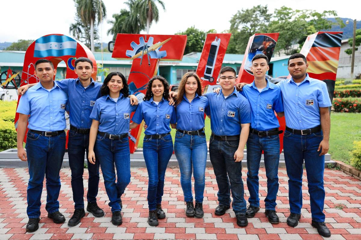Ellos son los estudiantes del Técnico Alemán que irán a prácticas en Alemania