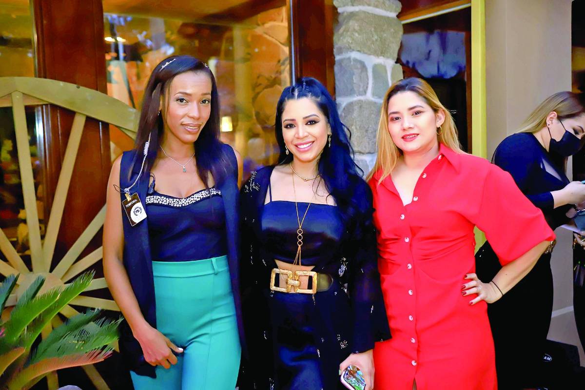 Hacienda Yuro abre sus instalaciones con magno festejo