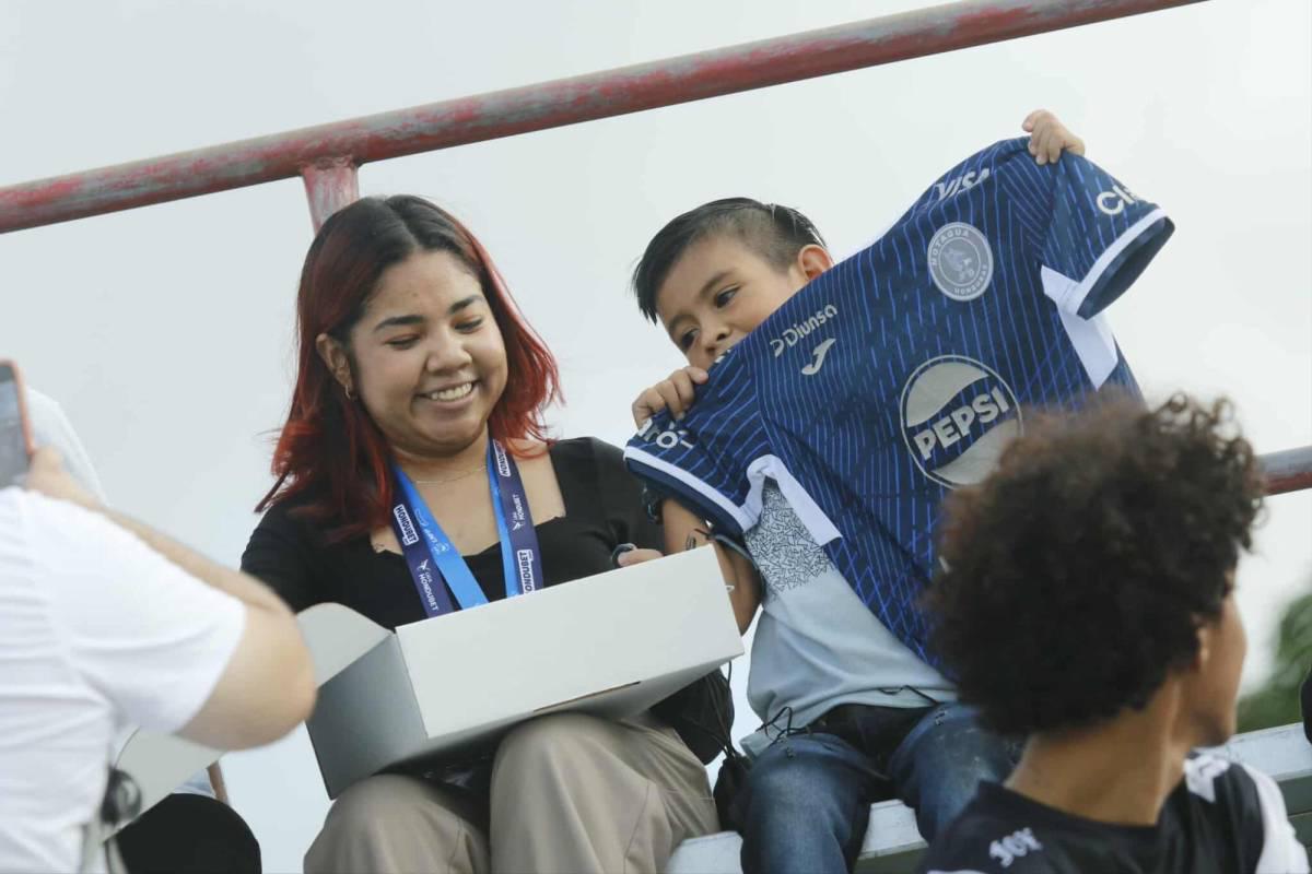 Motagua festeja, show de 'Firulais', jugador llora y Mathías falló en Choloma