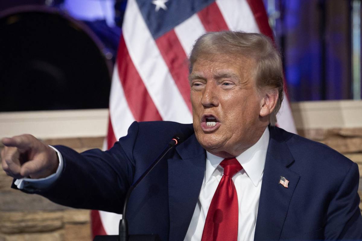 Donald Trump celebra su 78 cumpleaños entre “miles de orgullosos patriotas” en Florida