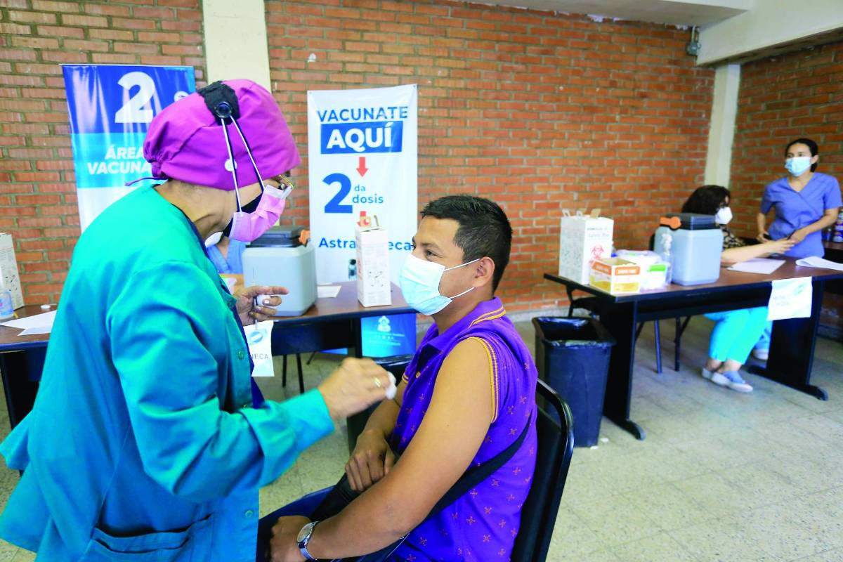 Autoridades de Salud anunciaron nuevas campañas inmunizadoras en distintas regiones del país.