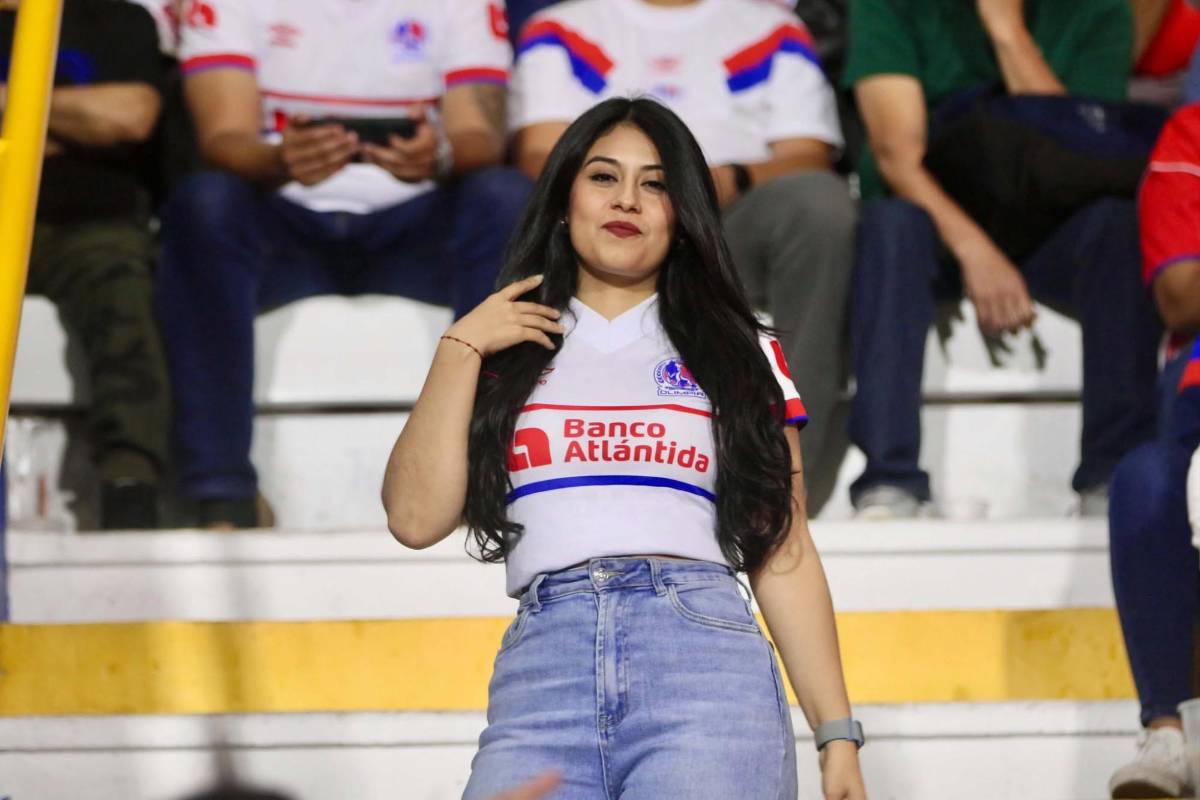 Olimpia vs Firpo: enfado de Spiderman, la pareja de la Ultra y quién es la colocha