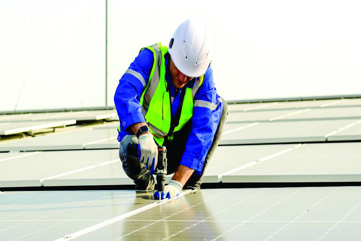 Buscan capitales chinos para industria textil y energía solar