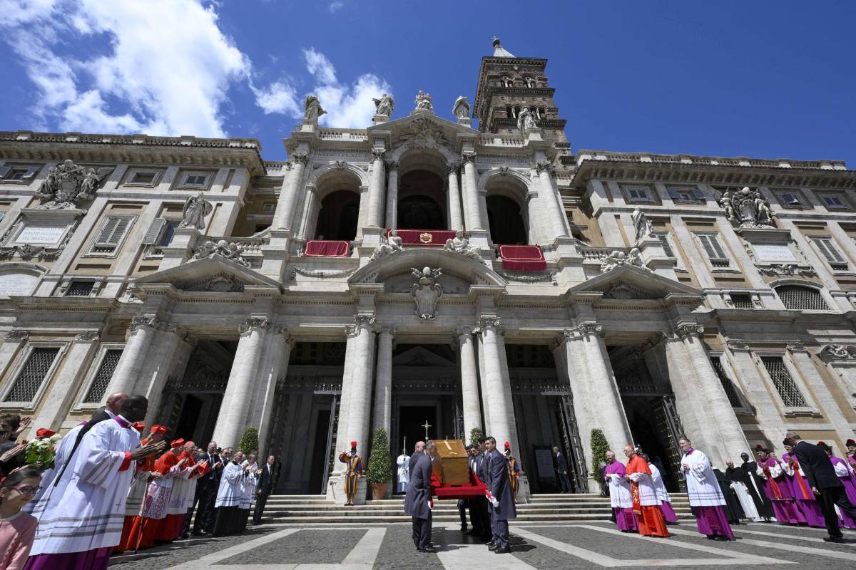 Así se llevó a cabo el sepelio del papa Francisco en la basílica Santa María la Mayor