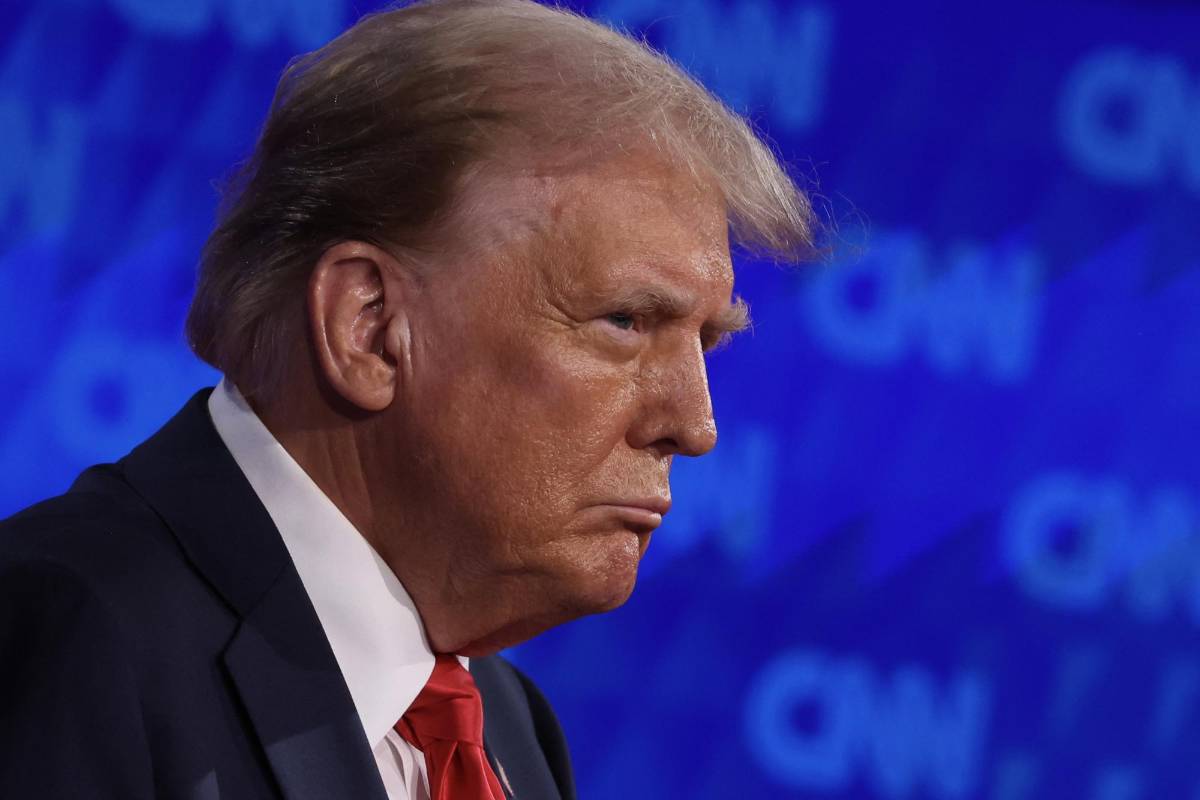 Trump se burla del desempeño de Biden en el debate e insulta a Kamala Harris en video filtrado