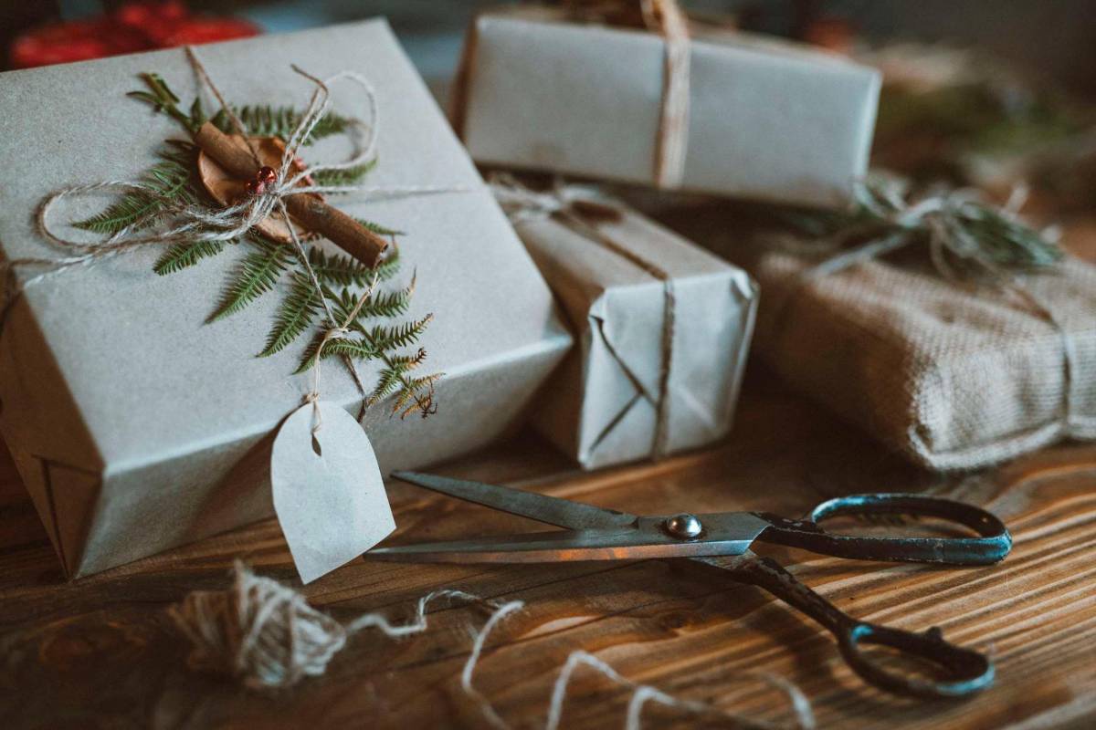 Envuelva sus regalos con creatividad