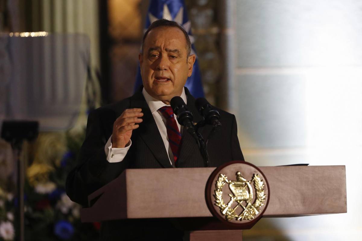 Giammattei reitera que se hará una transición de poder “ordenada”