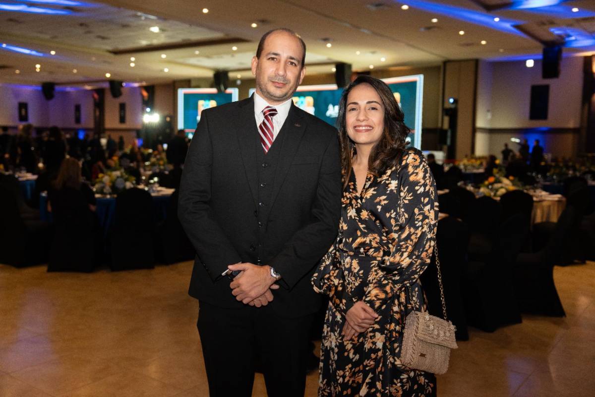 Los selectos invitados en la entrega del Sello FUNDAHRSE 2025