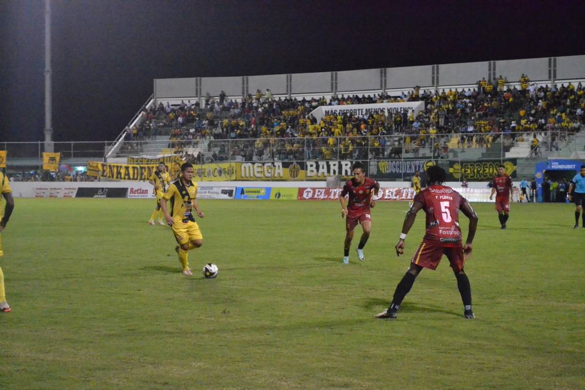 ¡Amargó al líder! Real España tropieza ante Génesis en Comayagua