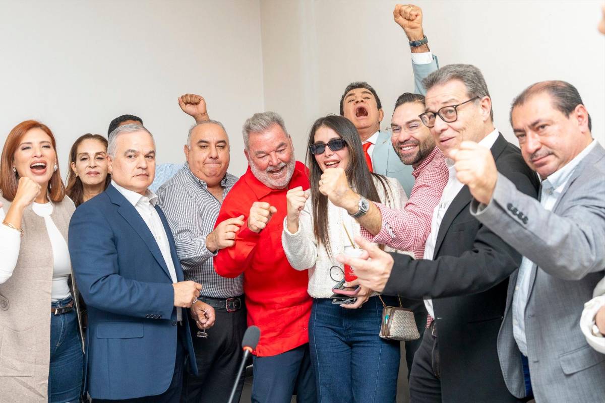 Roberto Contreras atiza contra Nasralla: Se le dieron L67 millones del partido