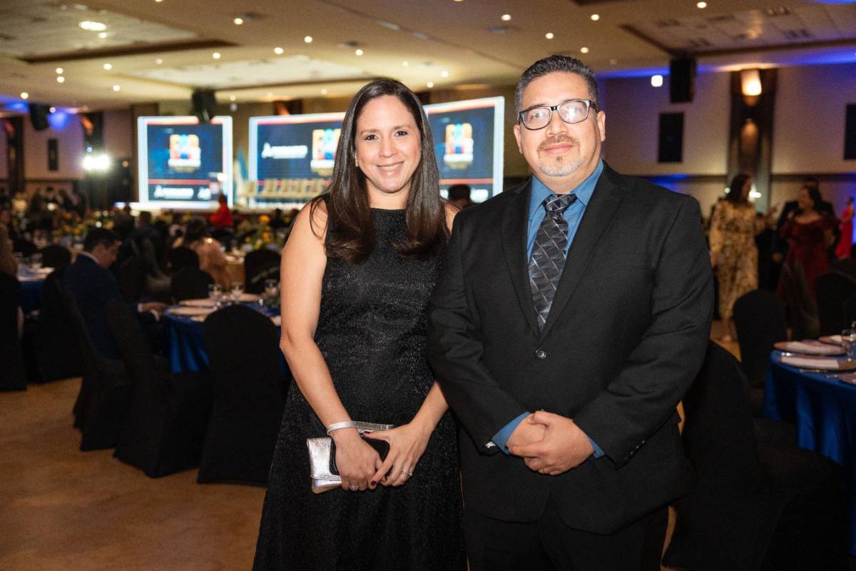 Los selectos invitados en la entrega del Sello FUNDAHRSE 2025