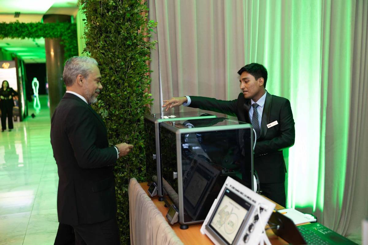 Elegancia y alegría: Así se vivió la celebración del 40 aniversario de la UTH