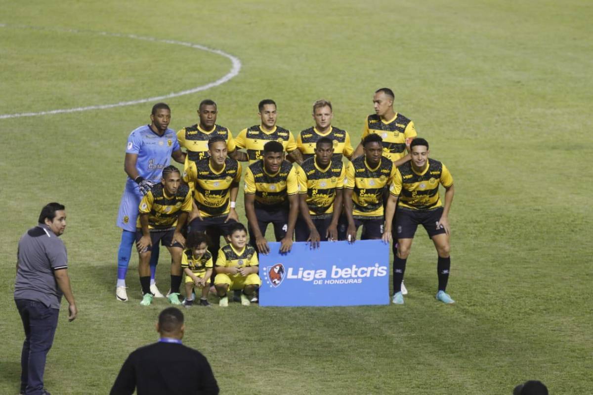 El 11 titular del Real España que enfrentó al Génesis por la jornada 17.
