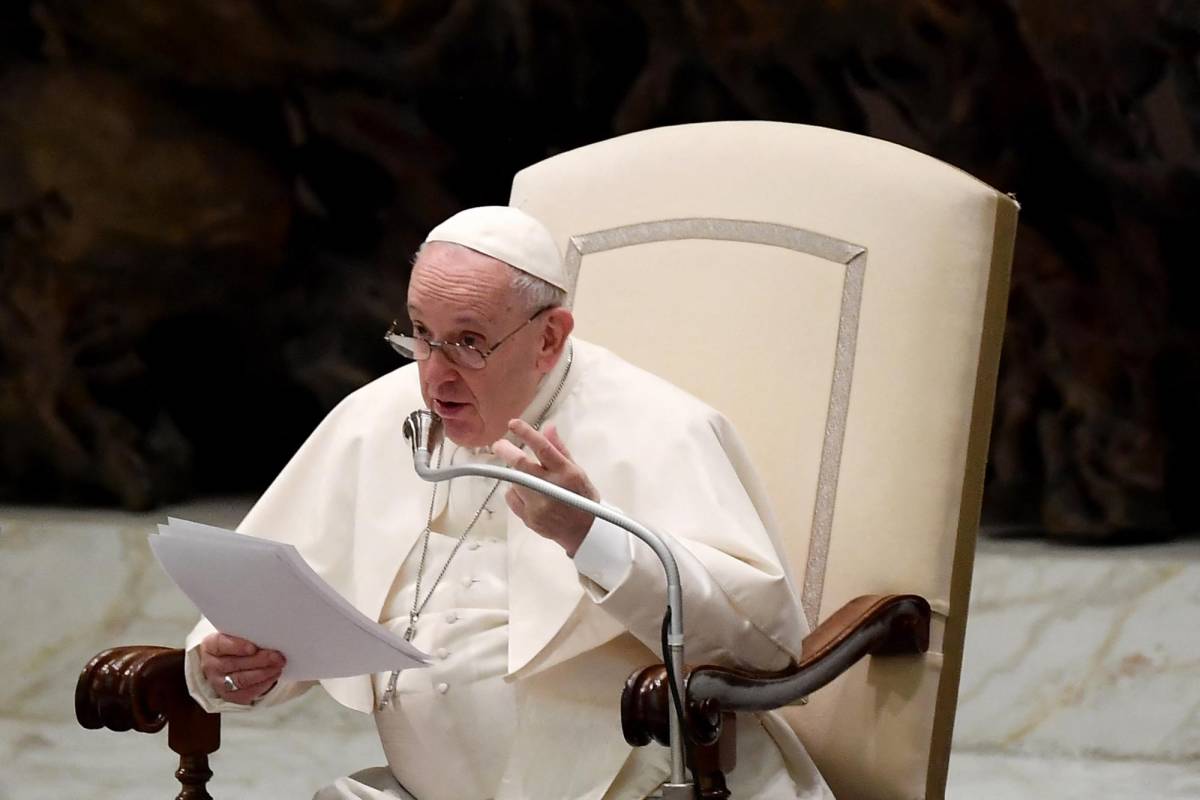 El Papa Francisco pide a los padres apoyar a sus hijos homosexuales