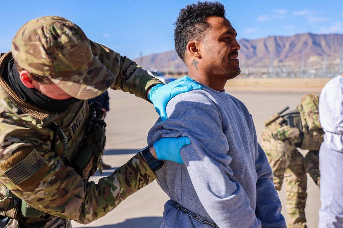 “Es un agujero negro”: Expresos de Guantánamo critican su uso para retener a migrantes