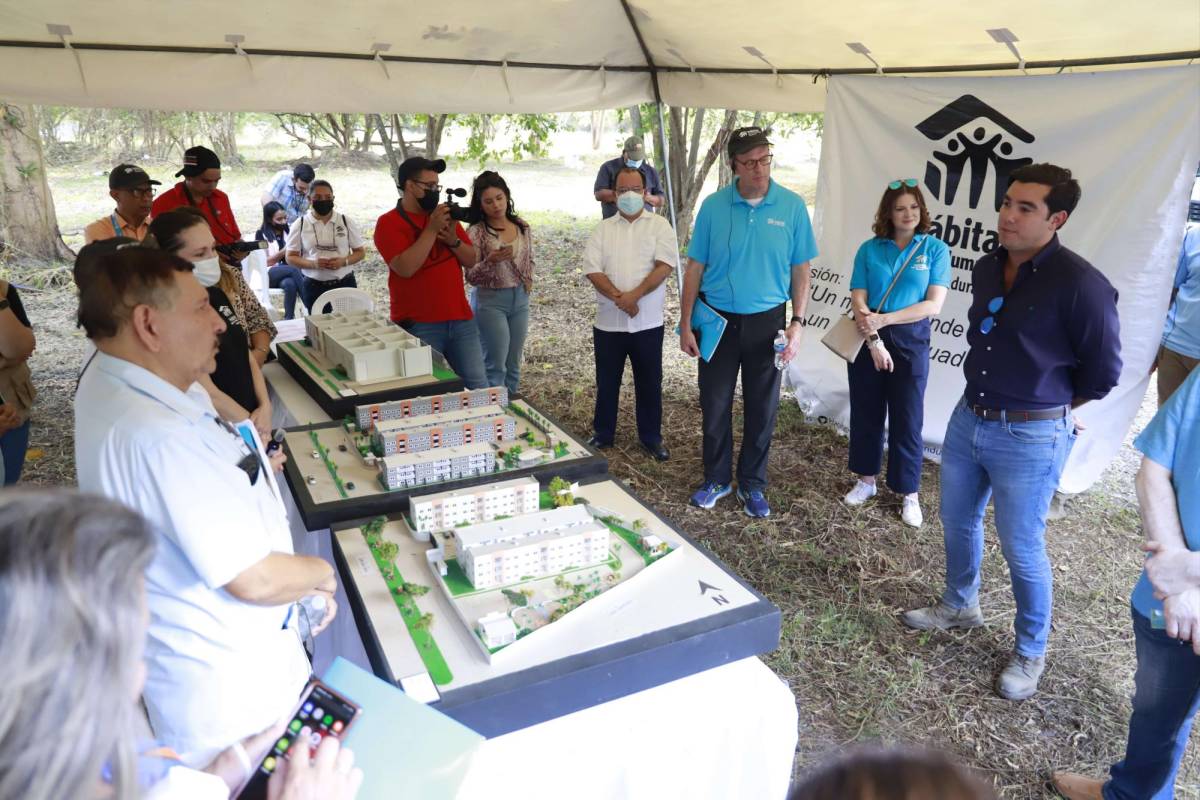 Maqueta de segunda etapa presentada al ministro Octavio Pineda.