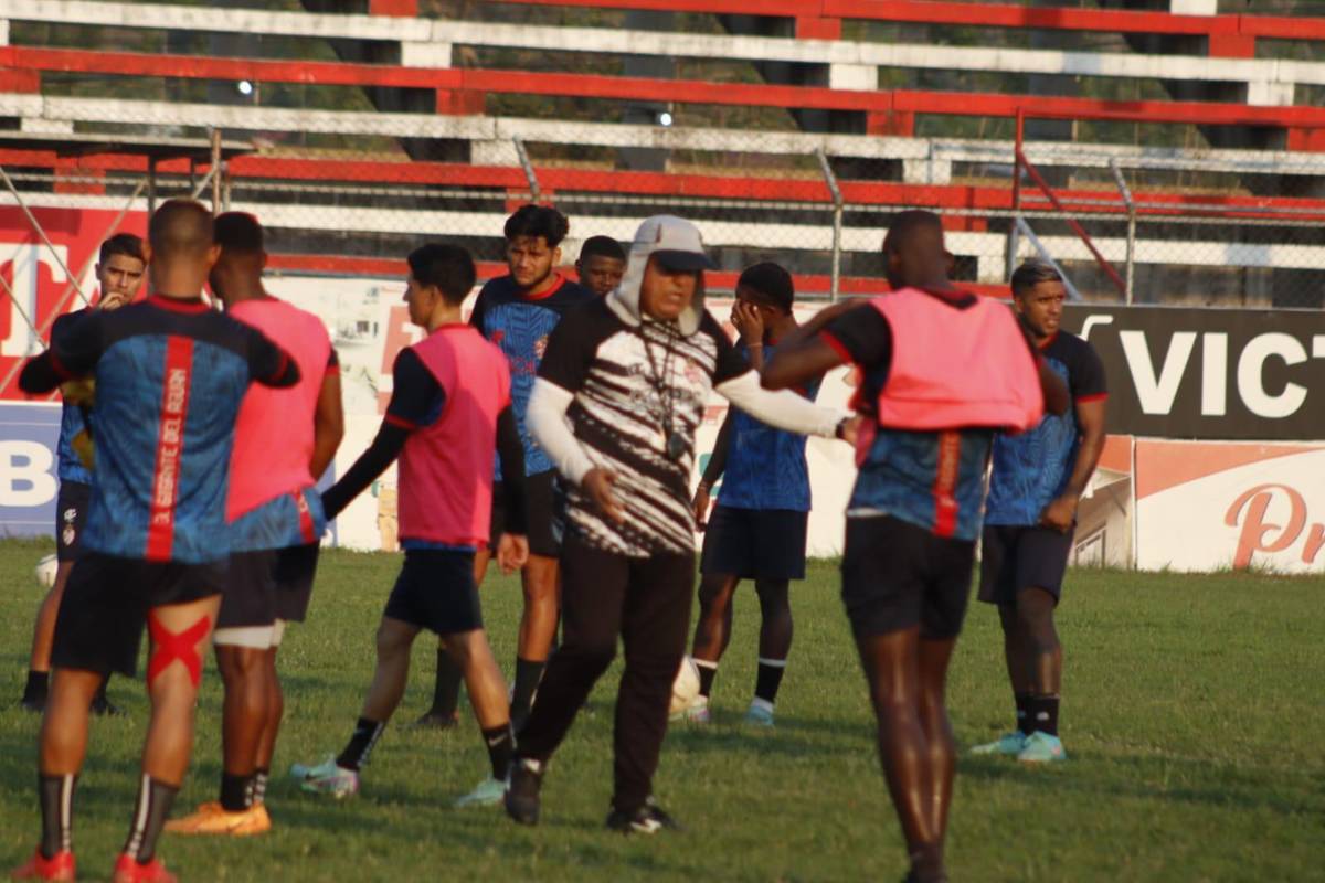 Entrenamiento de la Real Sociedad previo al partido ante Olimpia por la Jornada 13.
