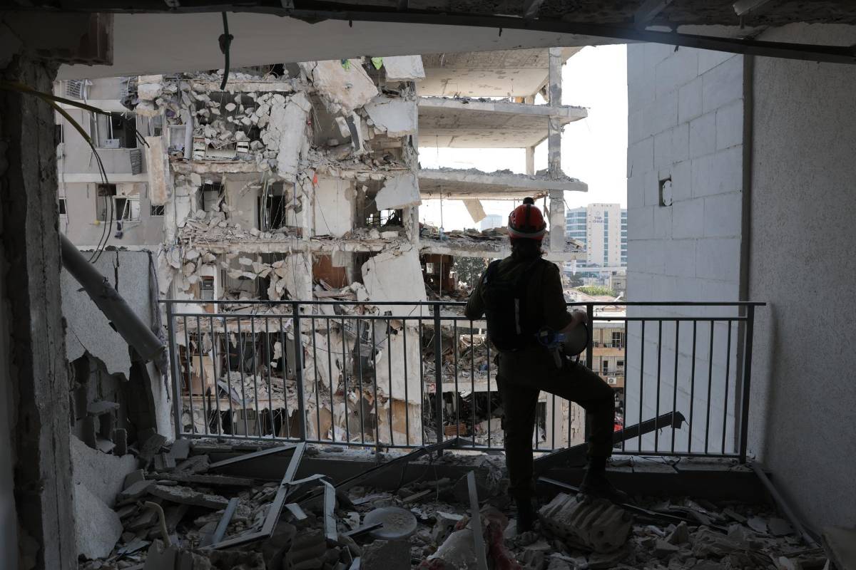 Misiles iraníes burlan la cúpula de hierro de Israel