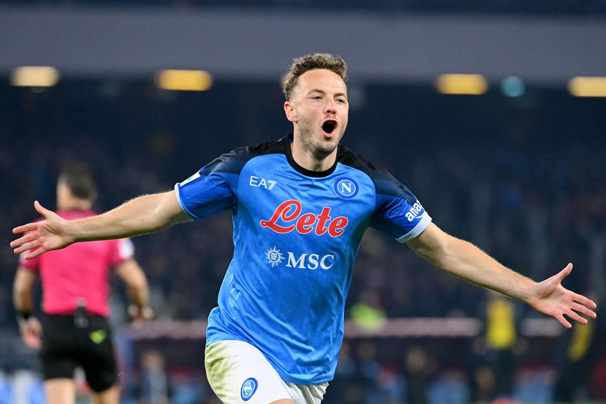 Amir Rrahmani puso tierra de por medio en la victoria del Napoli con el 3-1.