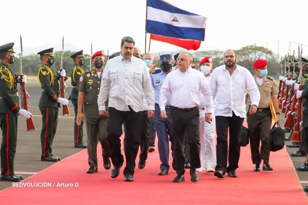 Maduro y Díaz Canel llegan a Managua para la toma de posesión de Daniel Ortega