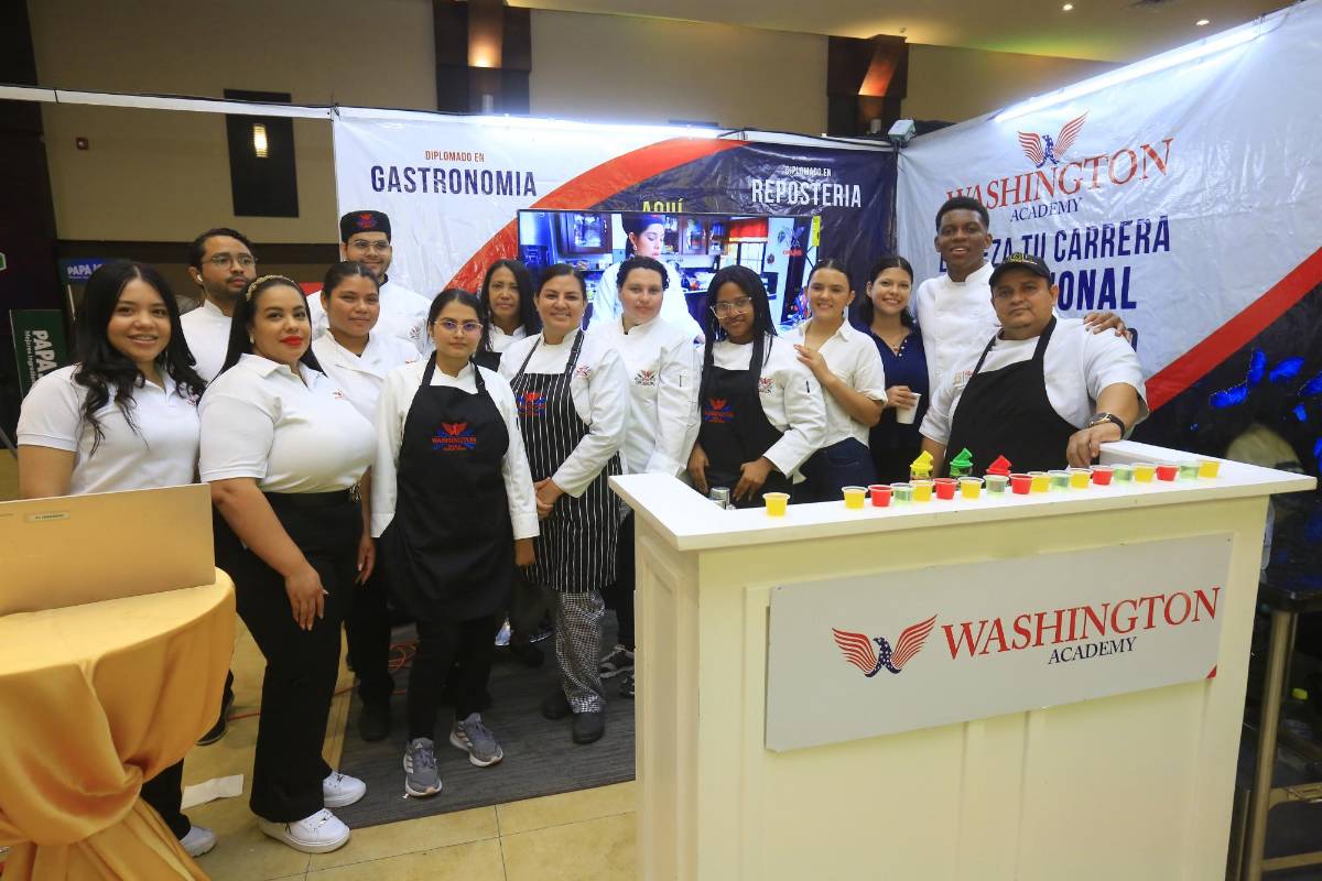 Patrocinadores de la Expo Buen Provecho llenan al público de premios y deliciosa comida