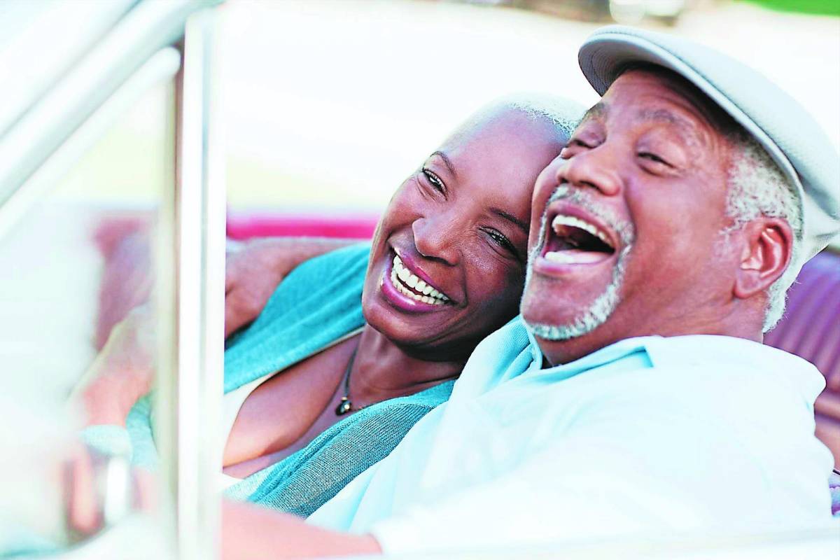 Harvard asegura que la felicidad aumenta a los 60 años