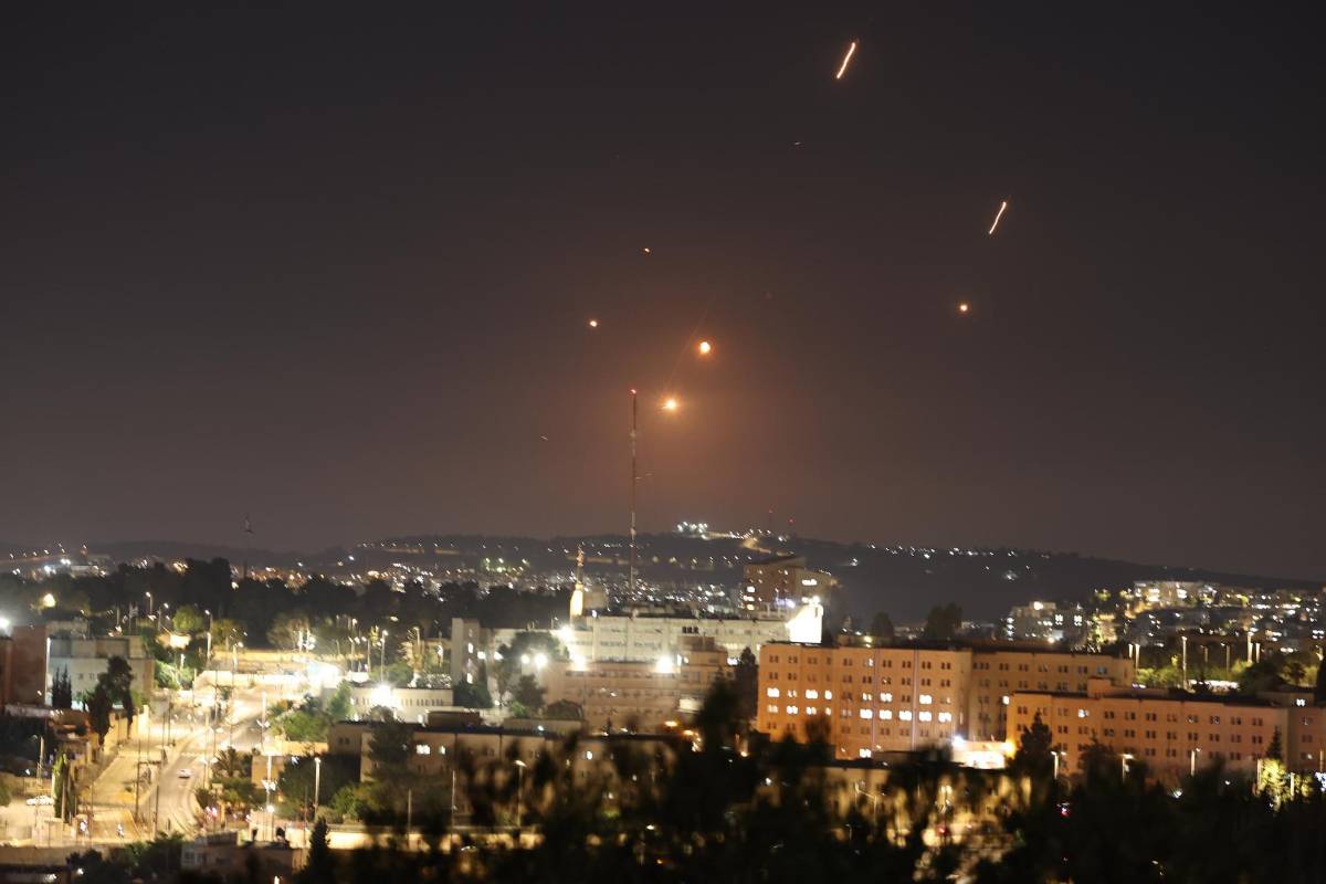 Irán ataca la sede del Mossad en Israel en una nueva ofensiva