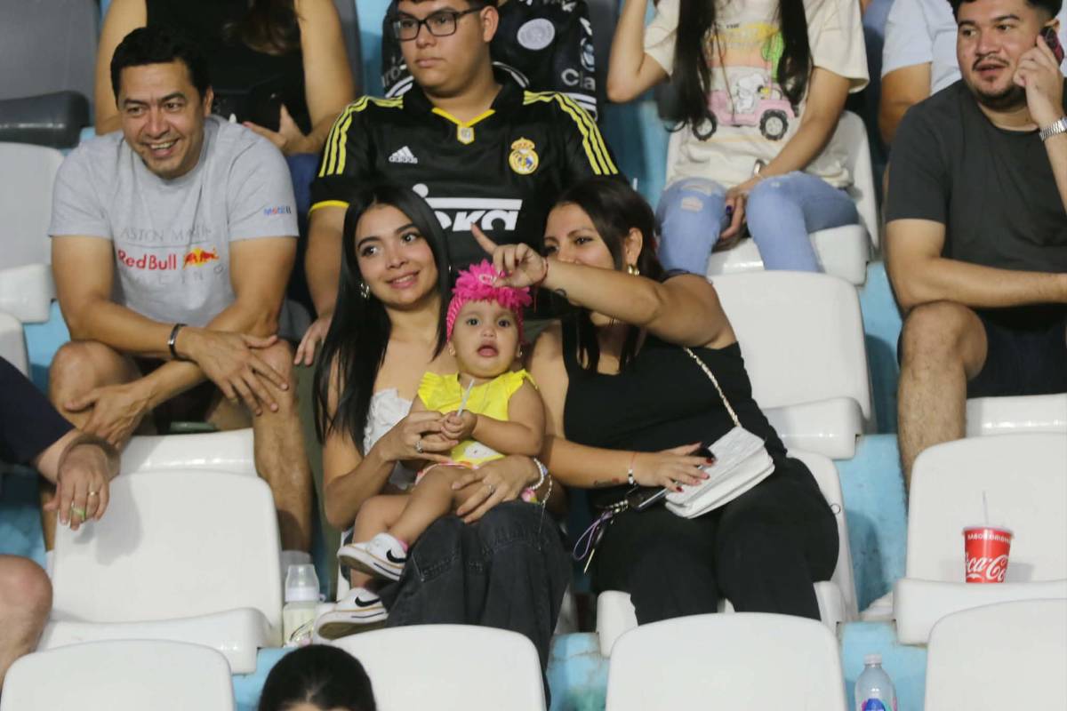 Motagua amarga al Olancho, nueva polémica, beso y lindas chicas en el Nacional