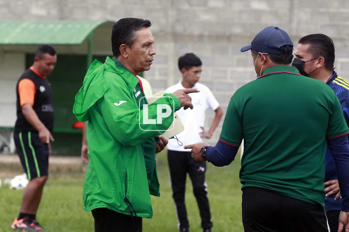 José Alvarado, entrenador del San Juan, asegura que ‘Rambo‘ de León no está para jugar los 90 minutos.