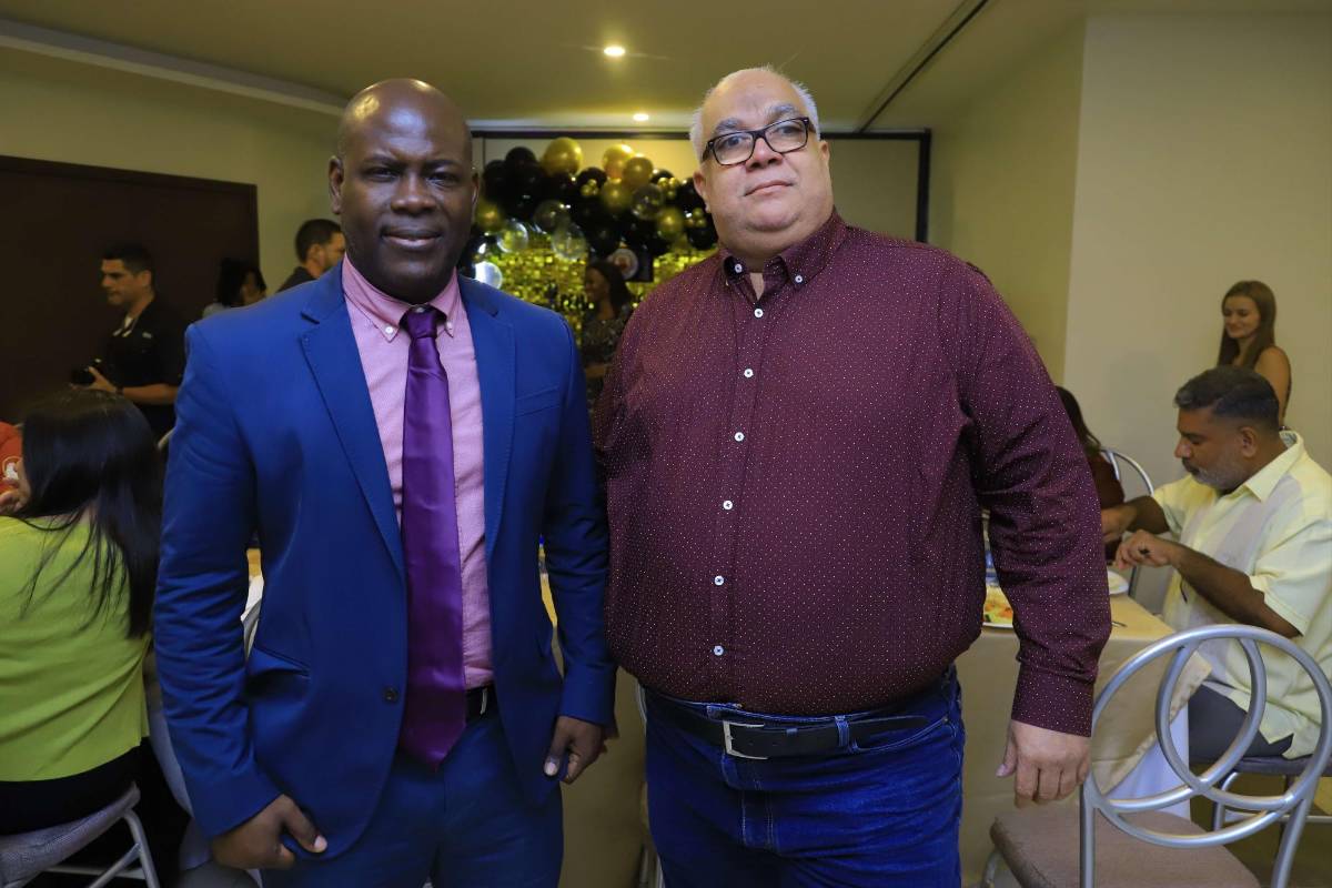 Estudiantes de la Promoción de 1989 del Instituto Sagrado Corazón de Jesús se reencuentran