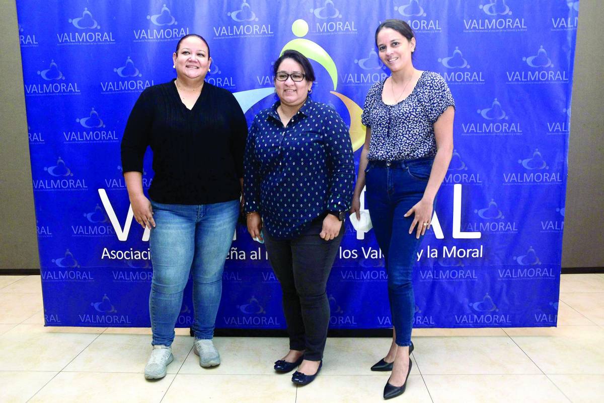 Taller “Recuperando salud social para Honduras” de Valmoral