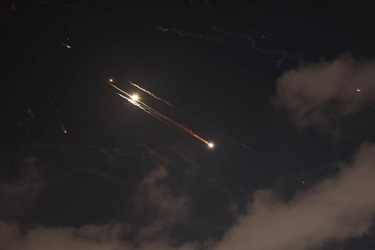 Irán ataca la sede del Mossad en Israel en una nueva ofensiva