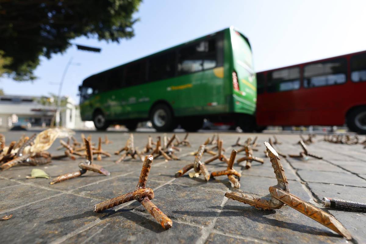 Muerte de “El Mencho” desata caos y terror en Jalisco; activan alerta roja