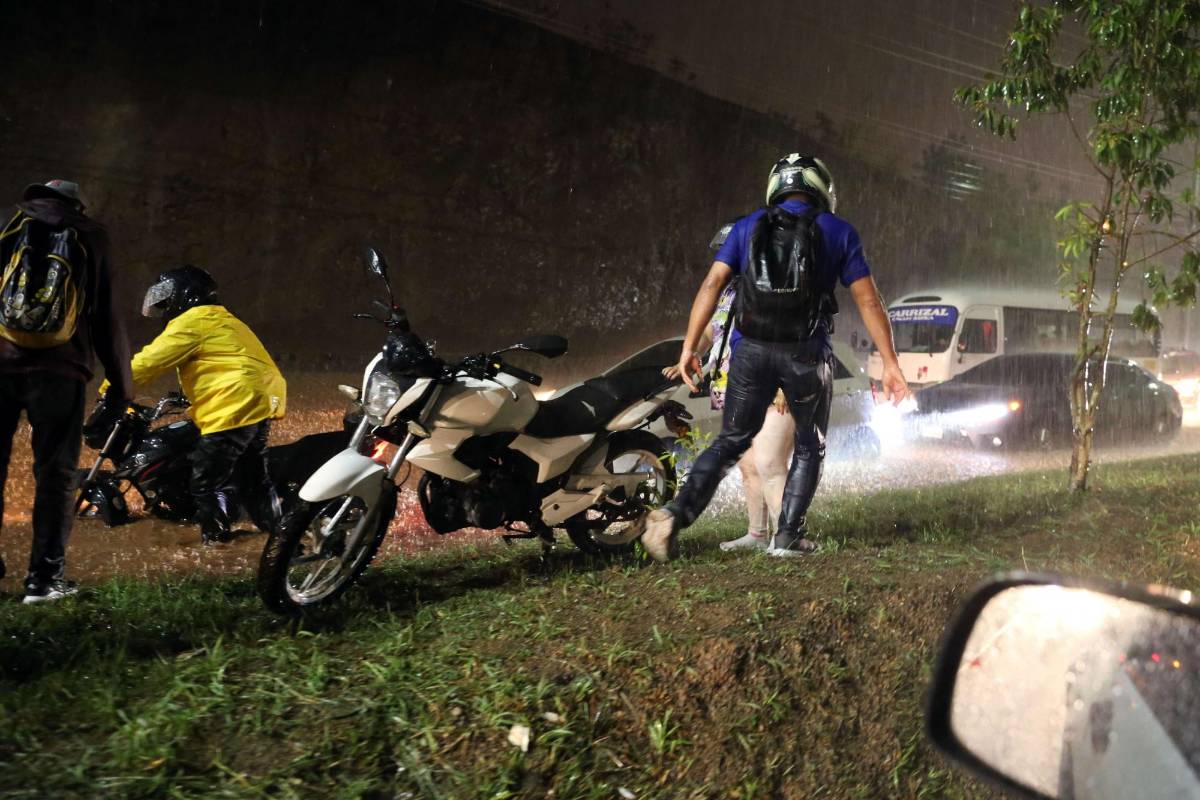 Ponen a Tegucigalpa en alerta amarilla por lluvias