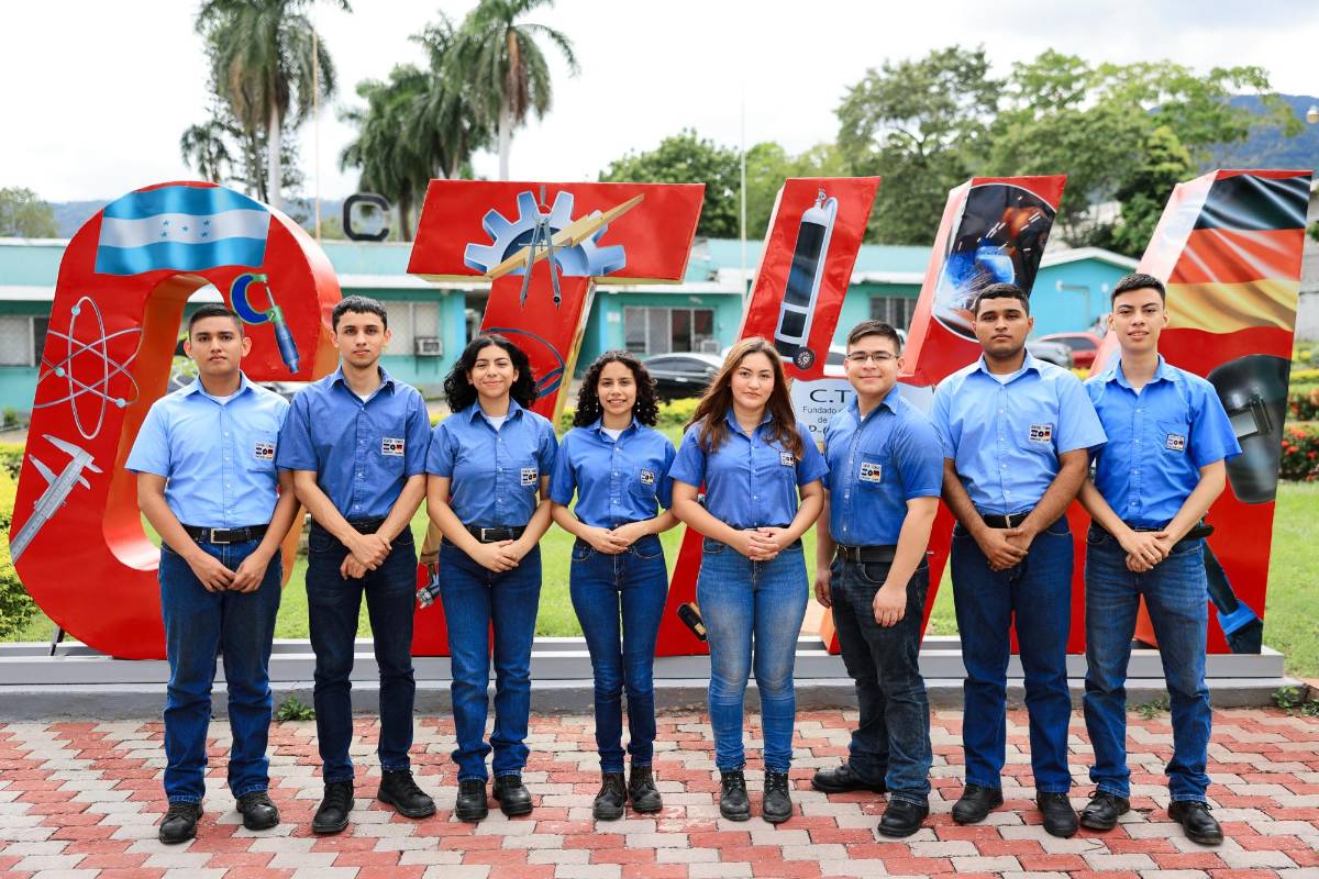 Ellos son los estudiantes del Técnico Alemán que irán a prácticas en Alemania