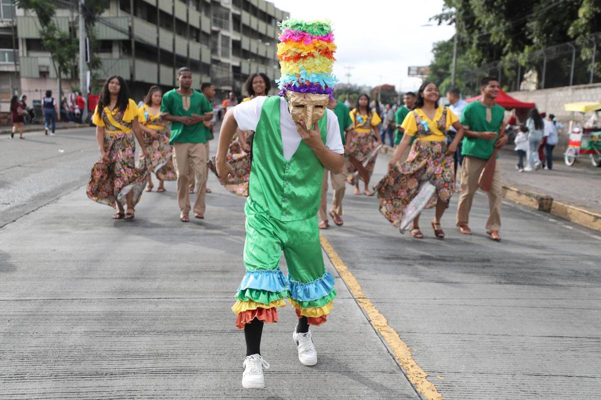 Las imágenes más curiosas de los desfiles del 15 de septiembre en Honduras