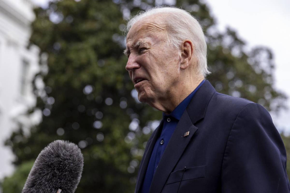 Biden propone prohibir vehículos con tecnología de China y Rusia en Estados Unidos