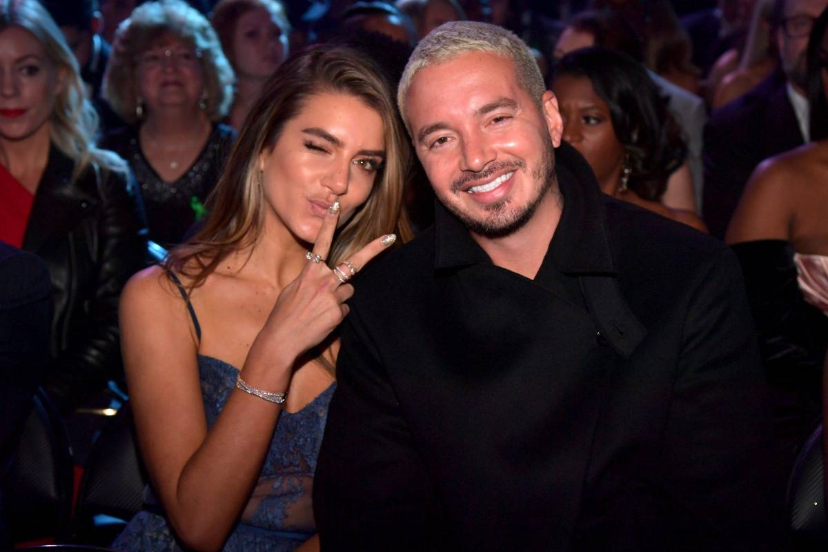 ¿Machista? J Balvin causa polémica por sugerirle a su pareja que se ponga más ropa