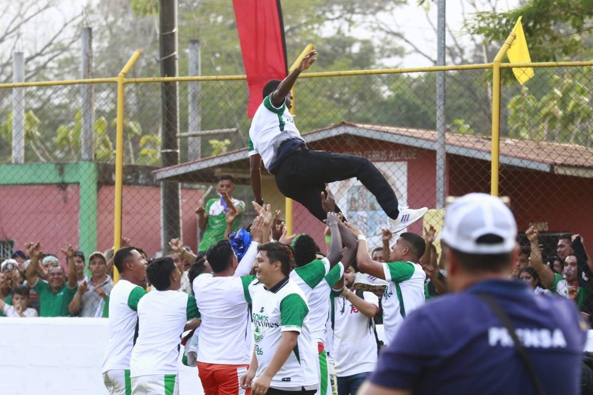 Hondupino campeón, tristeza del Brasilia y jugador fue retirado en ambulancia