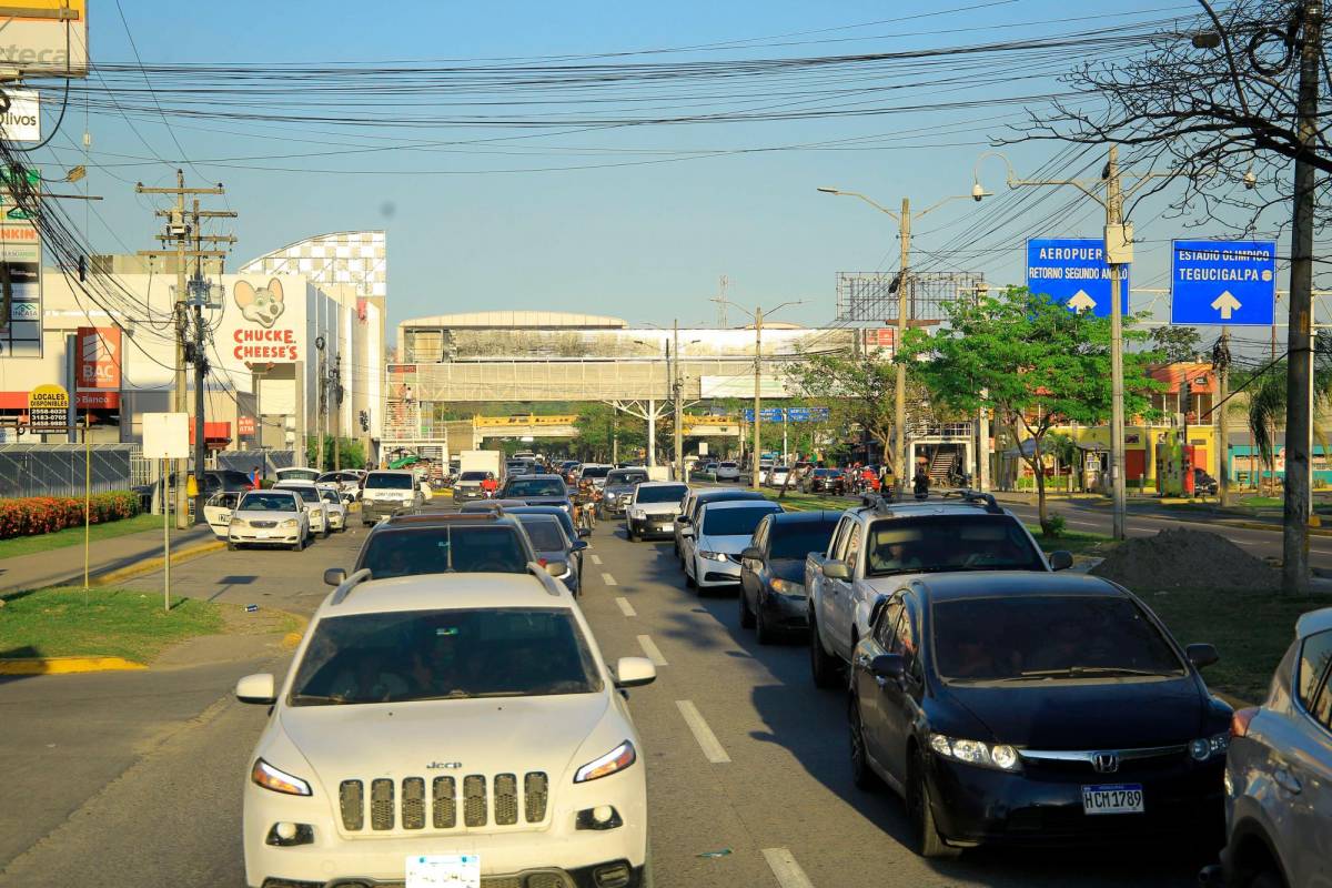 63,000 dueños de carros cayeron en mora por no pagar matrícula en julio