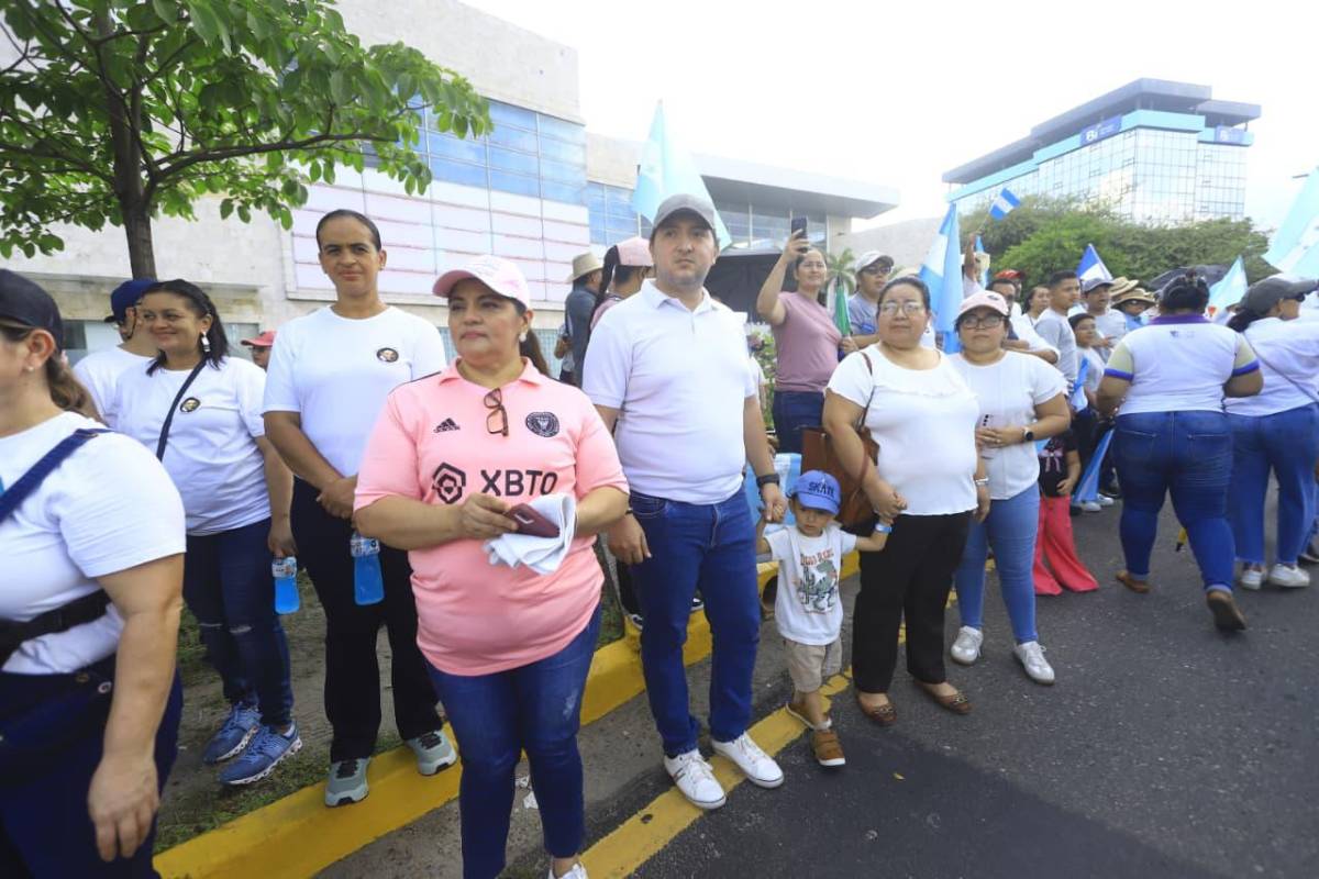 Las mejores fotos de la caminata de oración de los cristianos en Honduras