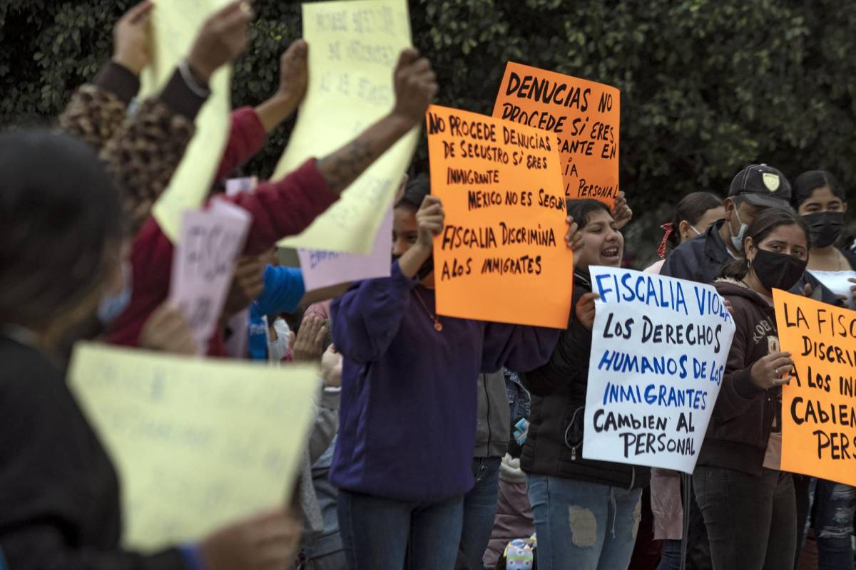 Claves del polémico programa de EEUU que devuelve solicitantes de asilo a México