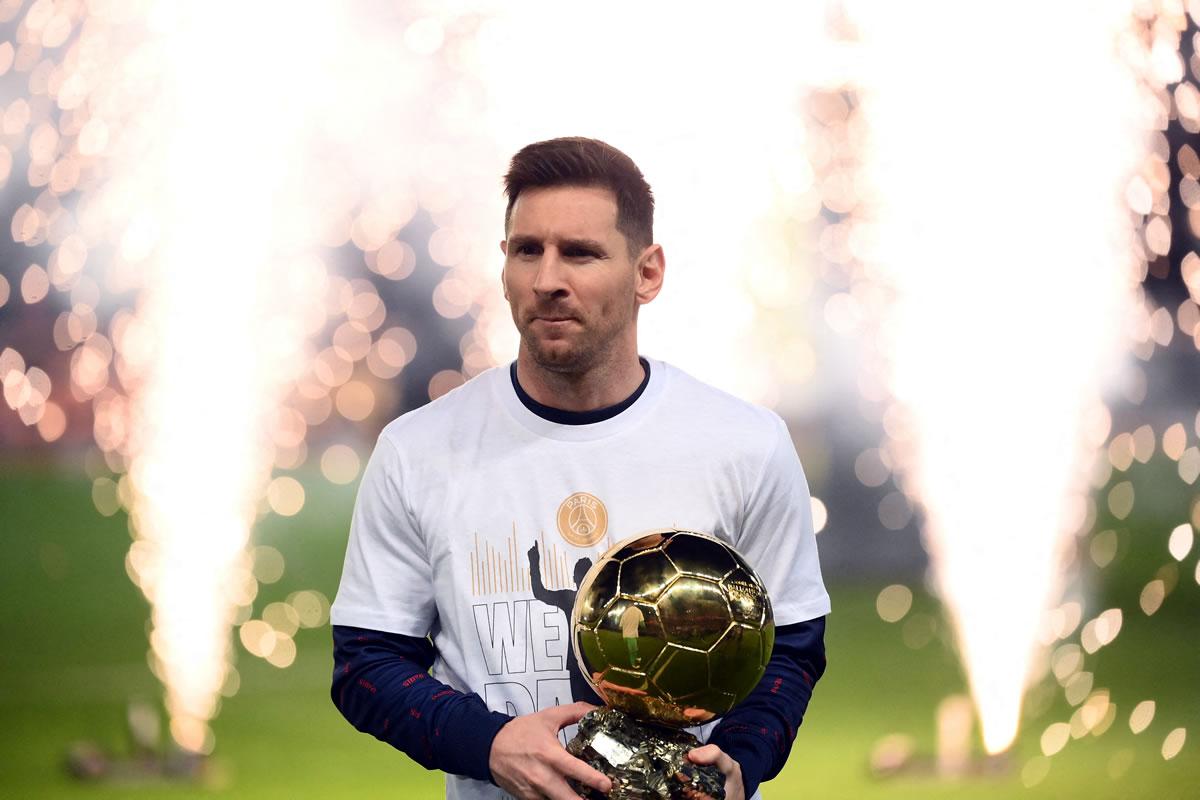 Messi ofreció recientemente el Balón de Oro al Parque de los Príncipes.