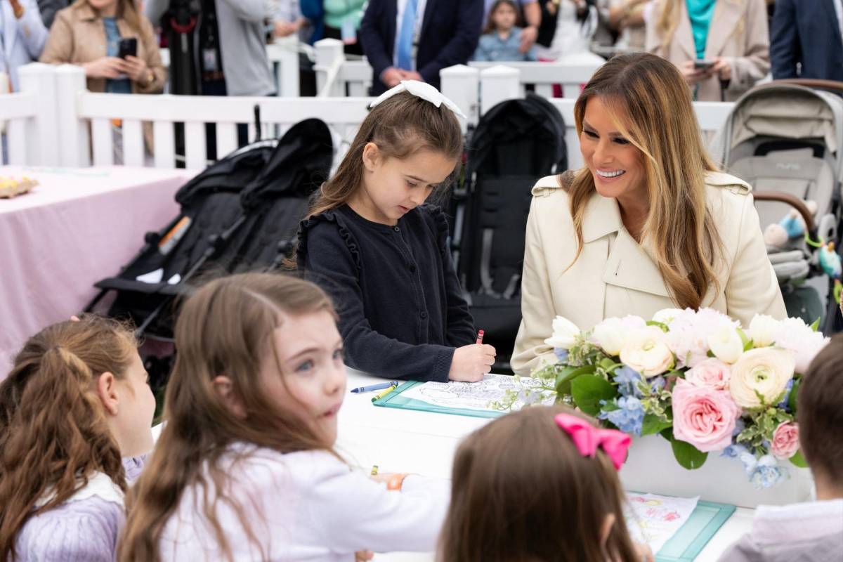 Entre la solemnidad y la fe: el cumpleaños más sobrio de Melania Trump