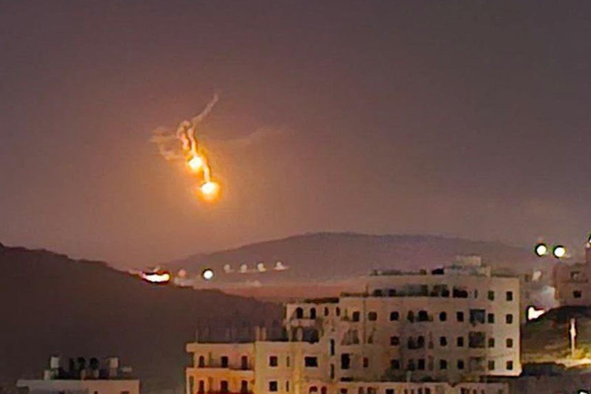 El presidente de Estados Unidos, Joe Biden, prometió este sábado un apoyo “férreo” a Israel frente al ataque de <b>Irán</b> con drones y misiles contra territorio israelí.