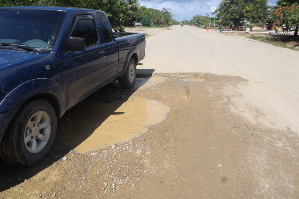 Colón: Amenazan con tomarse la CA-13 si no les reparan carretera