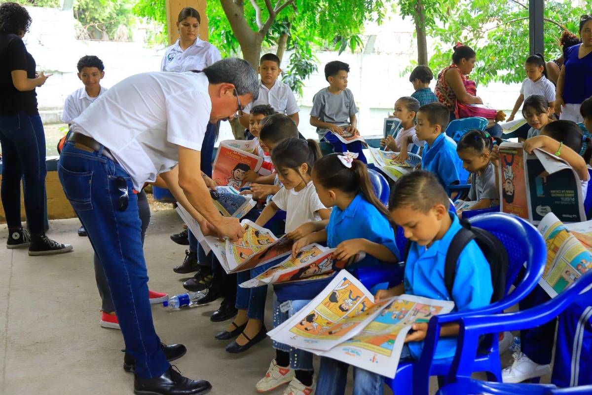 Alumnos de escuela Cabañas aprendieron con fascículos de Mente Sana