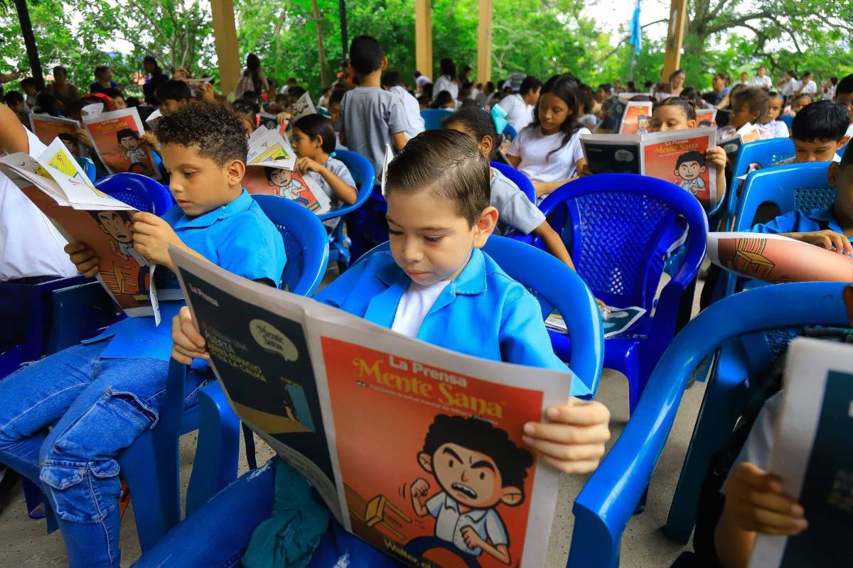 Alumnos de escuela Cabañas aprendieron con fascículos de Mente Sana