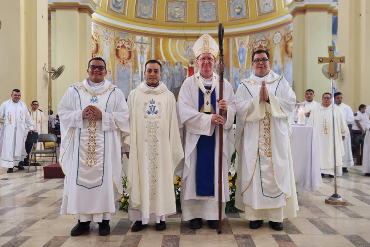 Arquidiócesis de San Pedro Sula tiene tres nuevos sacerdotes
